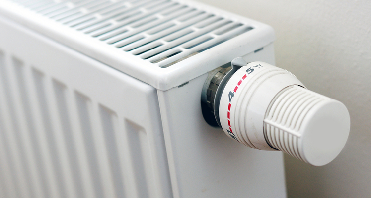 kassa legaal Overstijgen Verwarmen én koelen met radiatoren - Bouw en Installatie Hub